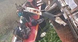 पंजाब: बठिंडा में 20 से अधिक यात्रियों को ले जा रही बस के नाले में गिरने से आठ लोगों में से दो साल के बच्चे की मौत
