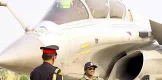 राष्ट्रपति मुर्मु ने वायुसेना का बढ़ाया मनोबल, राफेल में उड़ान भरकर दिया संदेश
