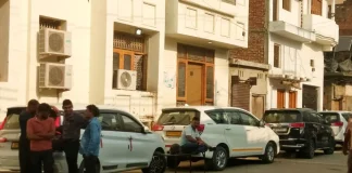 यूपी के संभल के मीट कारोबारी के घर व फैक्टरी में दो दिन से चल रही आईटी की रेड